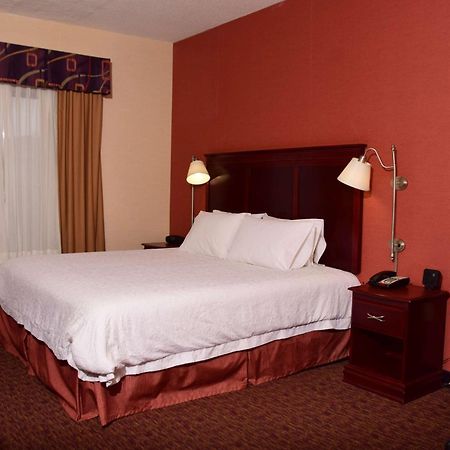 Hampton Inn Indiana Exteriör bild