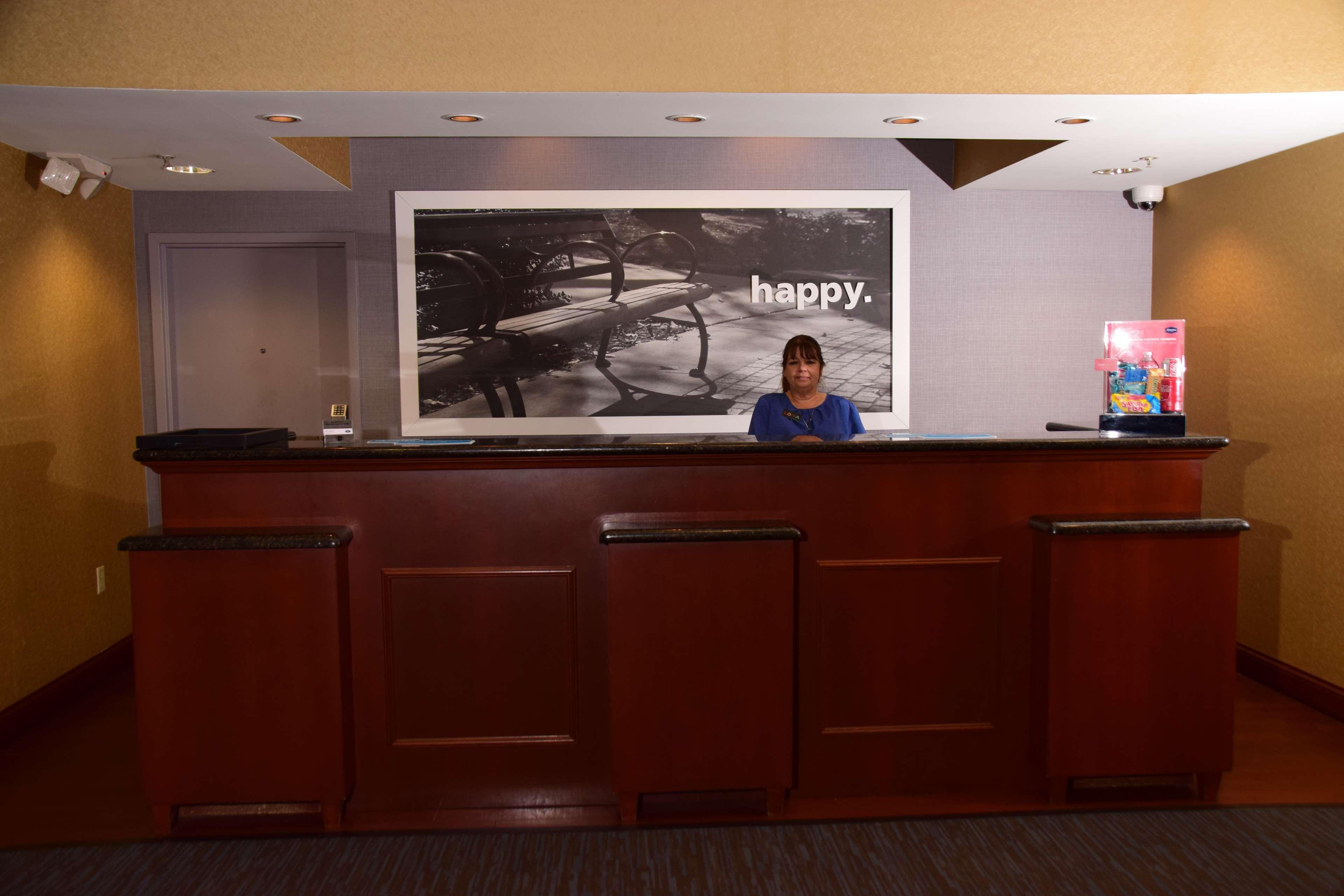 Hampton Inn Indiana Exteriör bild