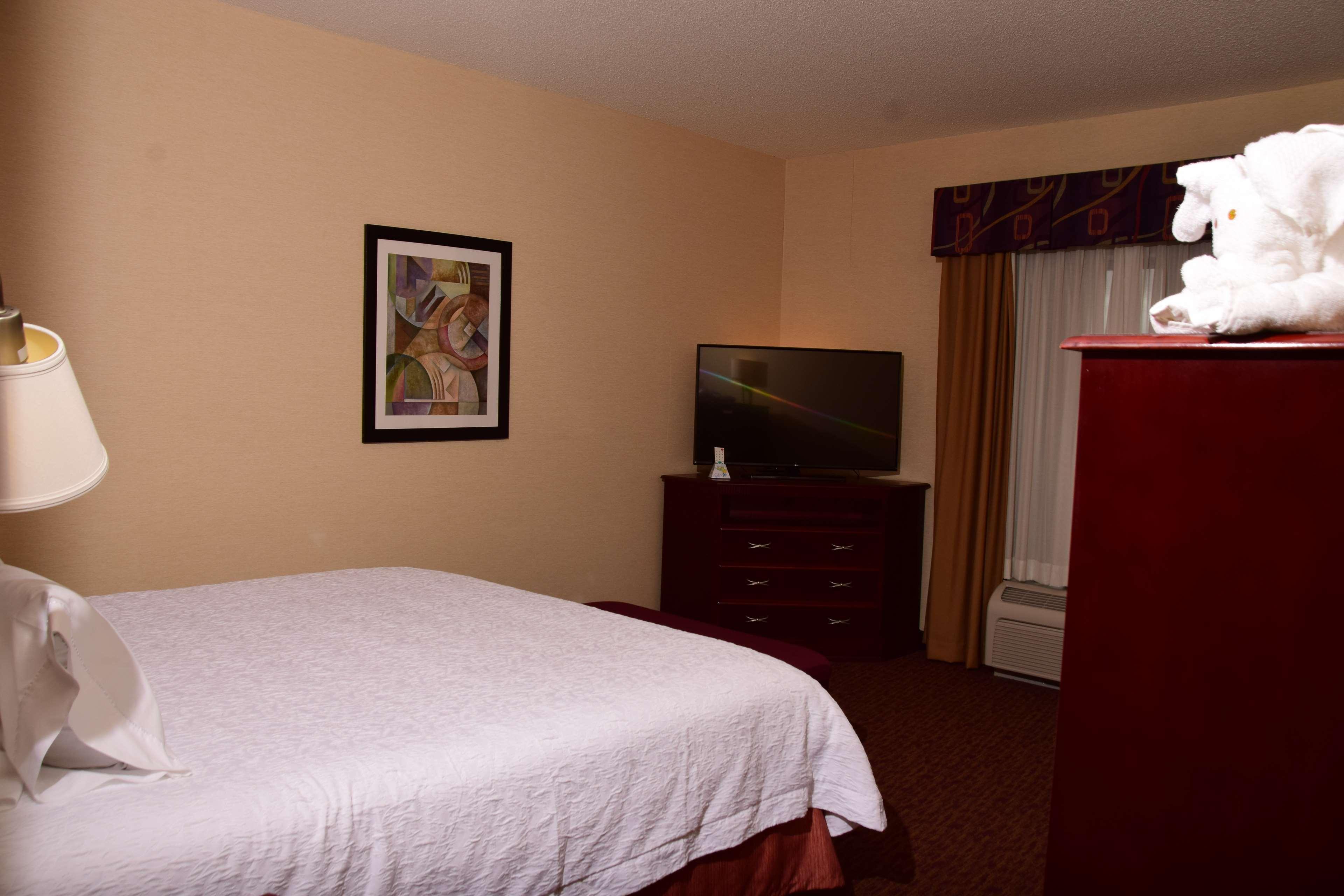 Hampton Inn Indiana Exteriör bild