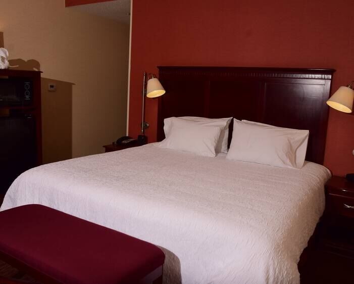 Hampton Inn Indiana Exteriör bild